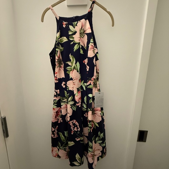 Vince Camuto DRESS - Picture 1 of 5